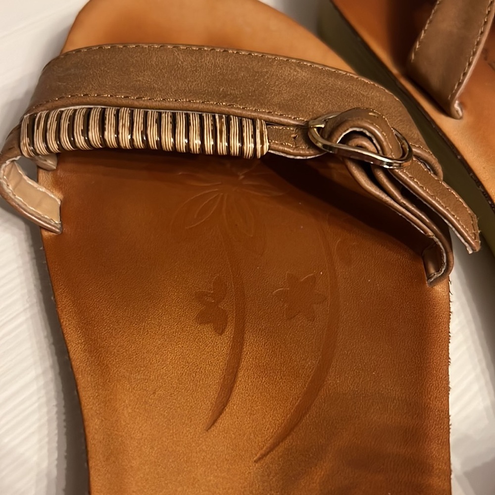 Sandals - Picture 6 of 9